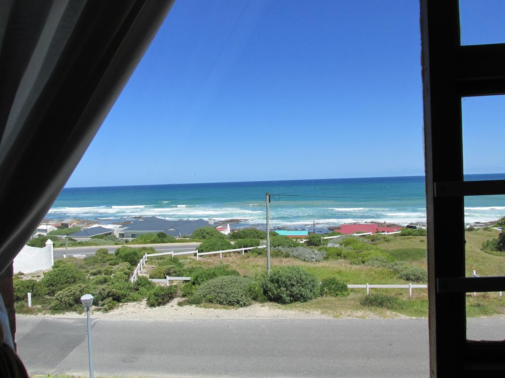 Oceanview Guesthouse Struisbaai Quarto foto