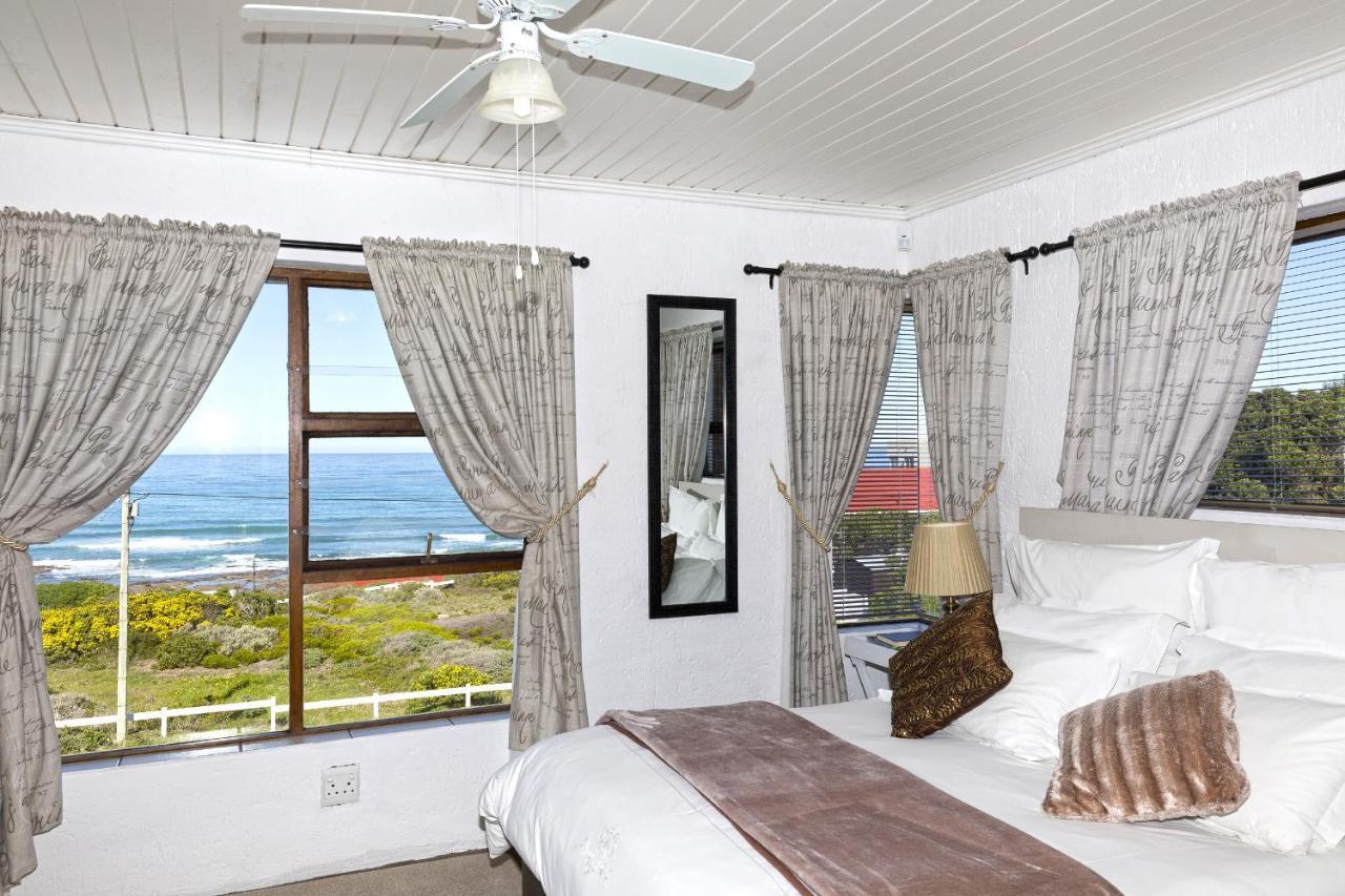 Oceanview Guesthouse Struisbaai Exterior foto